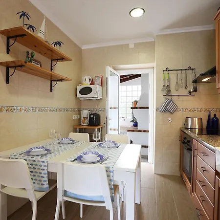 T2-sitio's Zairica Apartment Nazaré