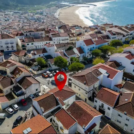 T2-sitio's Zairica Apartment Nazaré